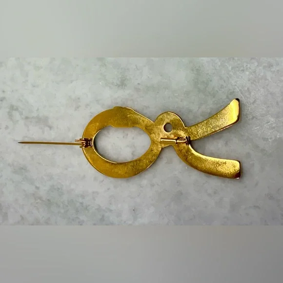 ROBERTA DI CAMERINO Vintage Grandmacore Blue Enamel Gold-Tone Metal Logo Brooch - Picture 14 of 16